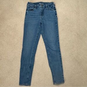 Old Navy Rockstar Super Skinny High Rise Jeans